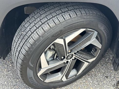 Used 2023 Hyundai Tucson Limited w/ Cargo Package FWD image 11