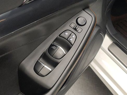 Used 2019 Nissan Maxima SR w/ Sport Mat Group FWD image 27