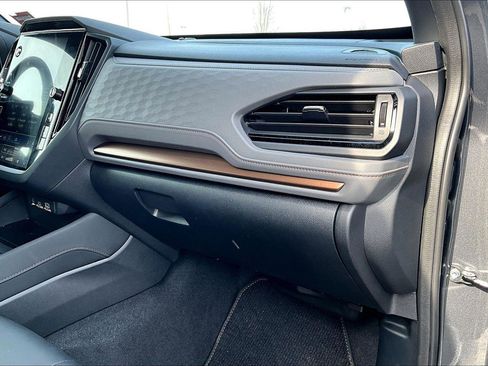 Used 2025 Subaru Forester Sport image 16