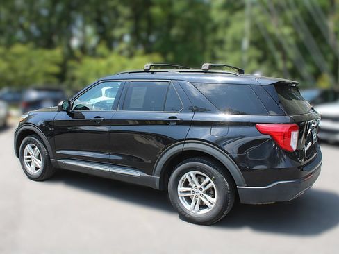 Used 2022 Ford Explorer XLT w/ Equipment Group 202A AWD/4WD image 6