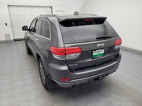 Used 2017 Jeep Grand Cherokee Overland image 5