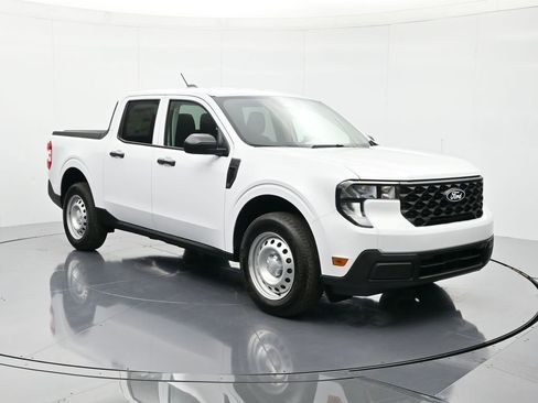 New 2026 Ford Maverick XL FWD image 3