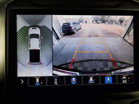 Used 2020 GMC Sierra 2500 Denali w/ Denali Ultimate Package image 12