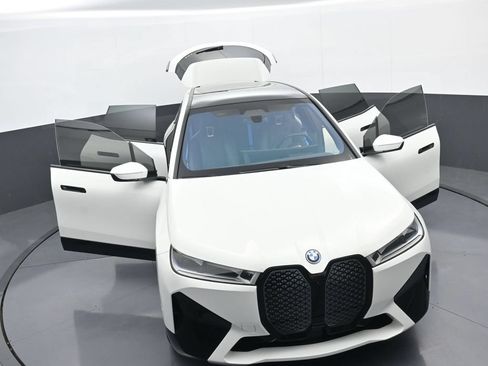 Used 2023 BMW iX M60 w/ Executive Package AWD/4WD image 41