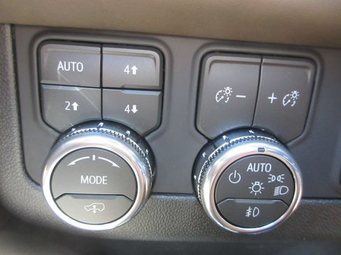 New 2026 GMC Yukon XL Denali Ultimate AWD/4WD image 17