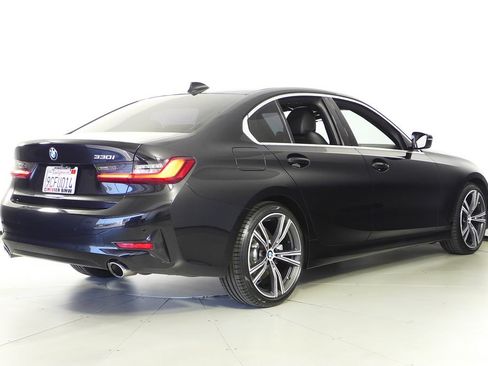Used 2022 BMW 330i Sedan w/ Driving Assistance Package RWD image 7