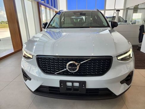 New 2026 Volvo XC40 B5 Plus w/ Protection Package Premier image 9