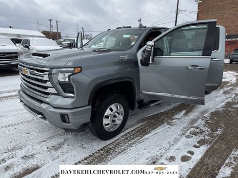 Used 2024 Chevrolet Silverado 3500 High Country w/ High Country Premium Package image 29