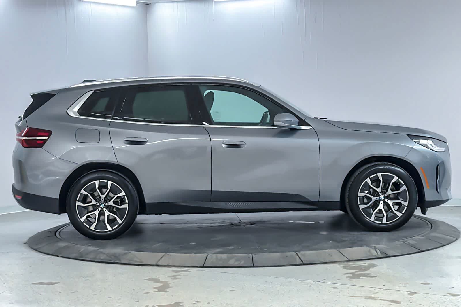 Used 2026 BMW X3 xDrive30i w/ Convenience Package AWD/4WD image 8