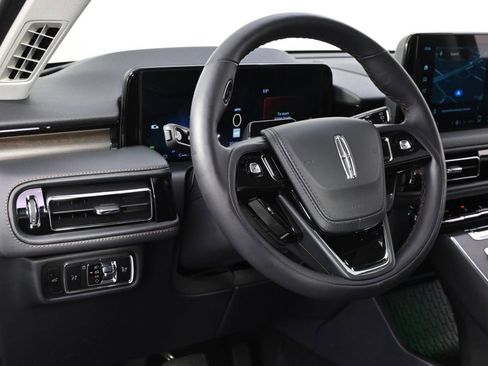 New 2026 Lincoln Aviator Reserve image 11