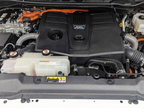 Used 2022 Toyota Tundra Limited w/ TRD Off-Road Package image 29