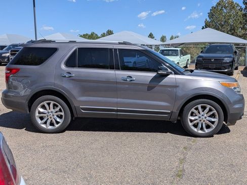 Used 2014 Ford Explorer XLT w/ Equipment Group 202A AWD/4WD image 4