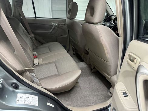 Used 2004 Toyota RAV4 4WD image 27