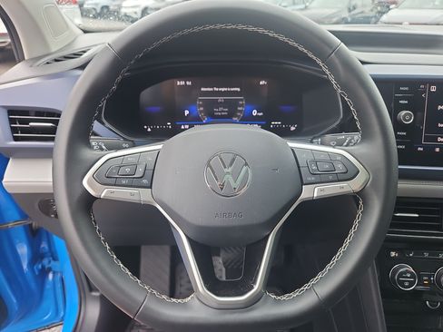 Certified 2024 Volkswagen Taos SE AWD/4WD image 22