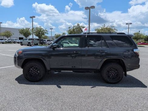 Certified 2024 Toyota 4Runner TRD Off-Road Premium w/ Moonroof Package AWD/4WD image 7
