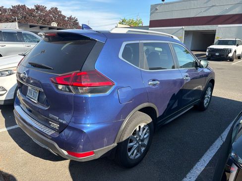 Used 2020 Nissan Rogue S w/ Special Edition Package AWD/4WD image 4