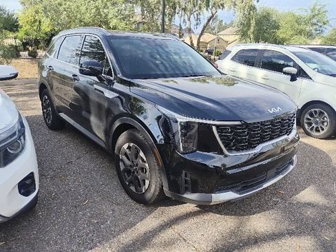 Certified 2025 Kia Sorento S w/ Panoramic Sunroof Package FWD image 7