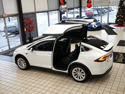 Used 2020 Tesla Model X Long Range image 66