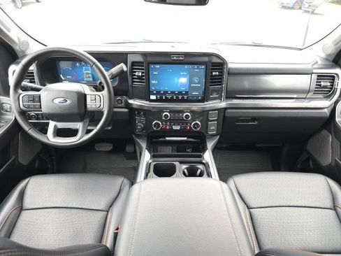 Certified 2025 Ford F350 Lariat image 9