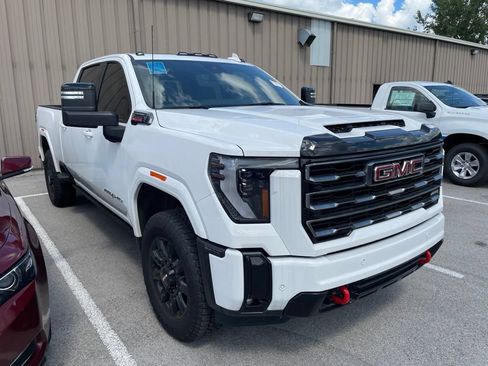 Used 2026 GMC Sierra 2500 AT4 w/ AT4 Premium Plus Package AWD/4WD image 2