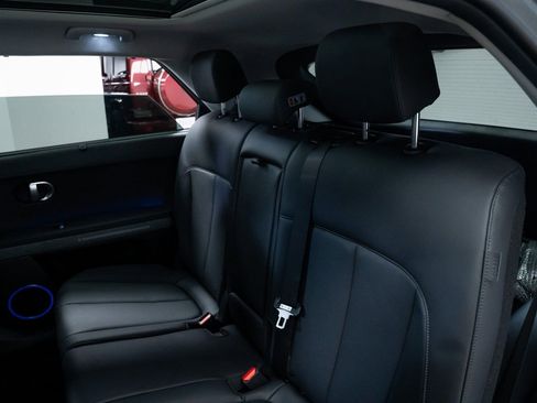 Used 2024 Hyundai Ioniq 5 Limited image 21