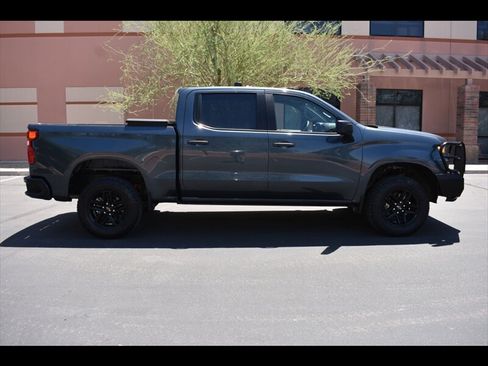 Used 2020 Chevrolet Silverado 1500 Custom Trail Boss AWD/4WD image 1
