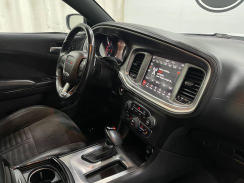 Used 2019 Dodge Charger Scat Pack w/ Daytona Edition Group RWD image 19