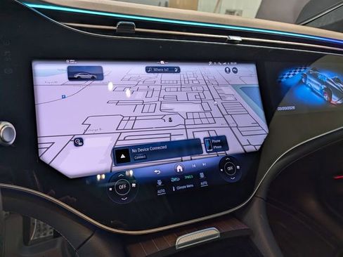 Used 2022 Mercedes-Benz EQS AMG 4MATIC image 30