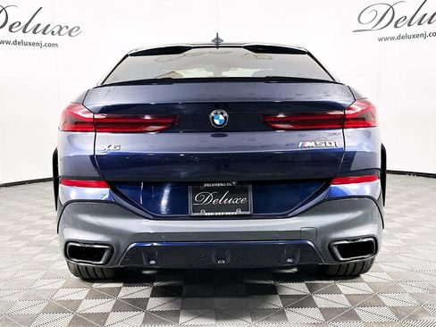Used 2022 BMW X6 M50i image 5