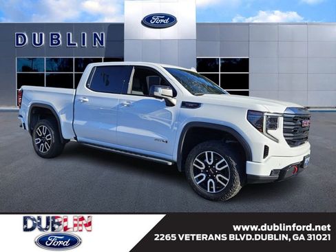 Used 2023 GMC Sierra 1500 AT4 w/ AT4 Premium Package image 1