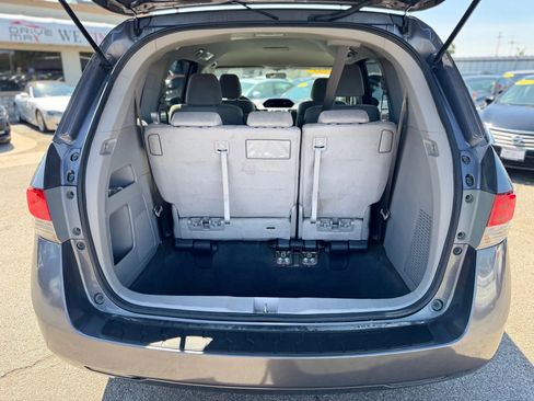 Used 2015 Honda Odyssey LX image 29