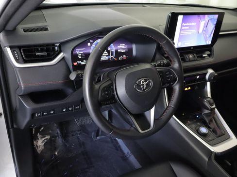 Used 2023 Toyota RAV4 XSE w/ Weather Package AWD/4WD image 11