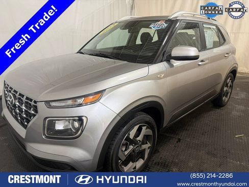 Certified 2023 Hyundai Venue SEL image 9