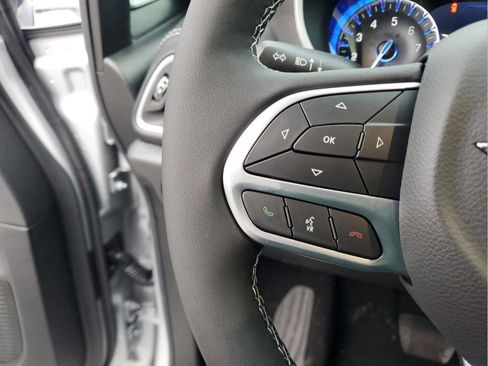 New 2026 Chrysler Pacifica Select image 13