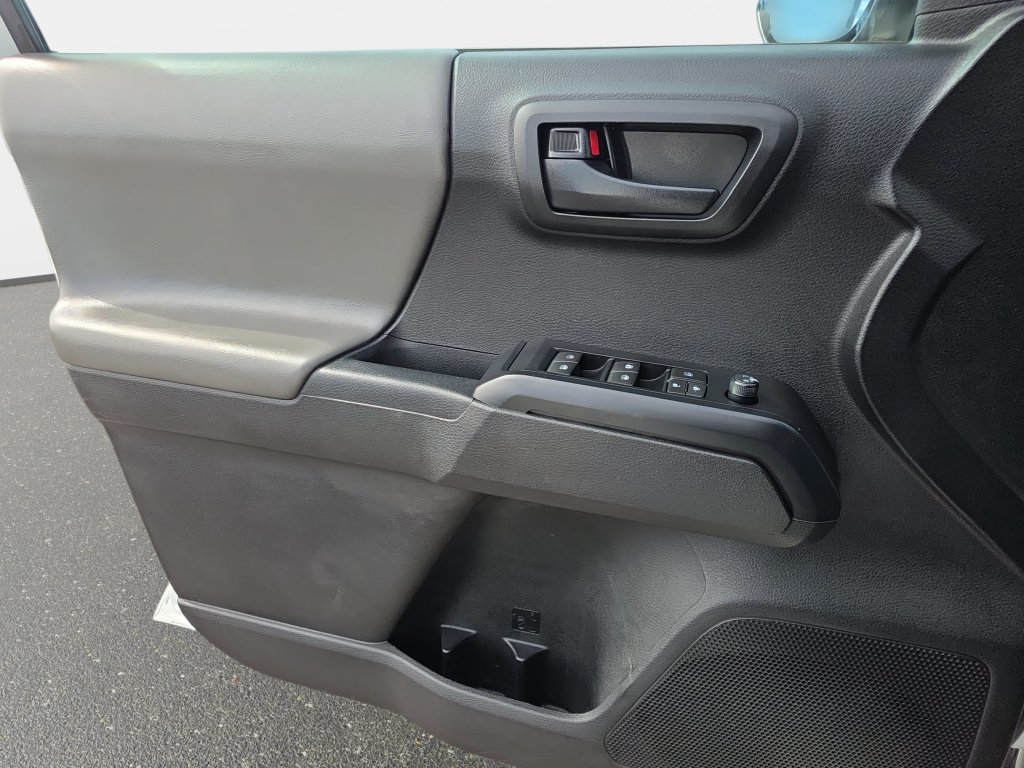 Used 2021 Toyota Tacoma SR w/ SR Convenience Package RWD image 24