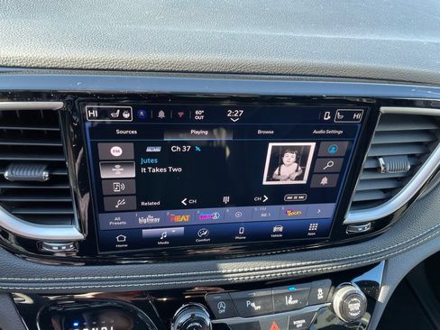 New 2026 Chrysler Pacifica Select AWD/4WD image 14