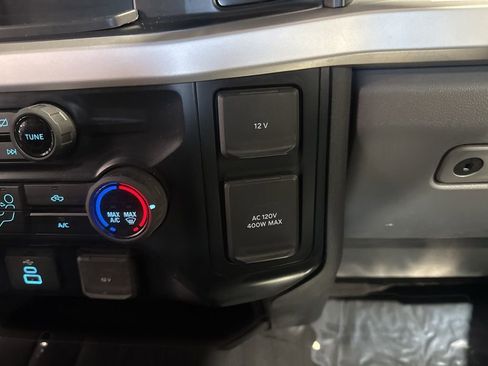 Used 2023 Ford F350 4x4 Crew Cab DRW Super Duty image 33