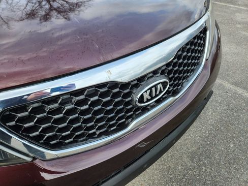 Used 2012 Kia Sorento LX image 5