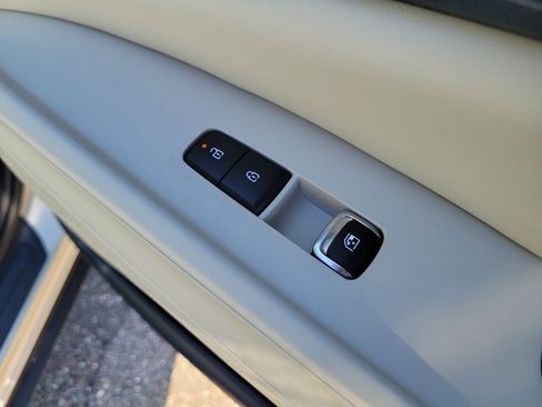 New 2026 Kia Carnival SX FWD image 11