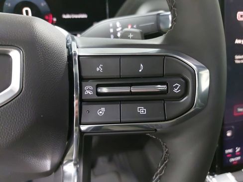 New 2026 GMC Yukon XL Denali w/ Sun & Power Step Package AWD/4WD image 16