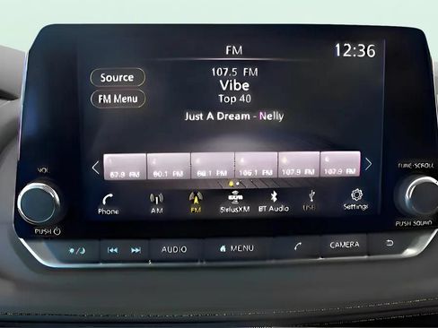 Used 2025 Nissan Rogue S FWD image 20