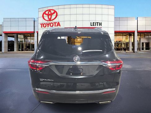 Used 2021 Buick Enclave Premium w/ Sun and Sites Package image 8