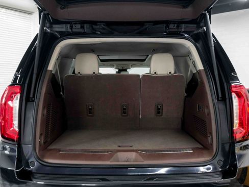 Used 2023 GMC Yukon XL Denali AWD/4WD image 95