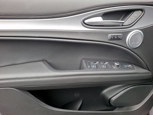 New 2026 Alfa Romeo Stelvio Sprint AWD/4WD image 7
