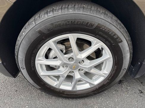 Certified 2024 Chevrolet Equinox LT w/ LPO, Floor Liner Package image 12