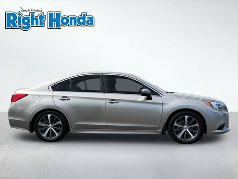 Used 2015 Subaru Legacy 2.5i Limited AWD/4WD image 9