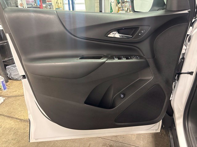 Used 2024 Chevrolet Equinox LT FWD image 10