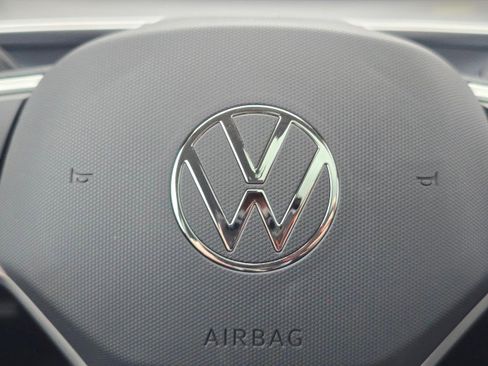 New 2026 Volkswagen Tiguan SE image 39