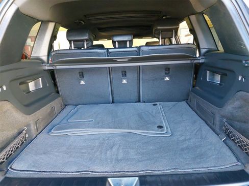 Used 2022 Mercedes-Benz GLB 250 w/ Premium Package Lite image 12