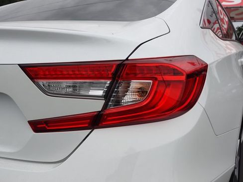 Used 2021 Honda Accord LX image 7